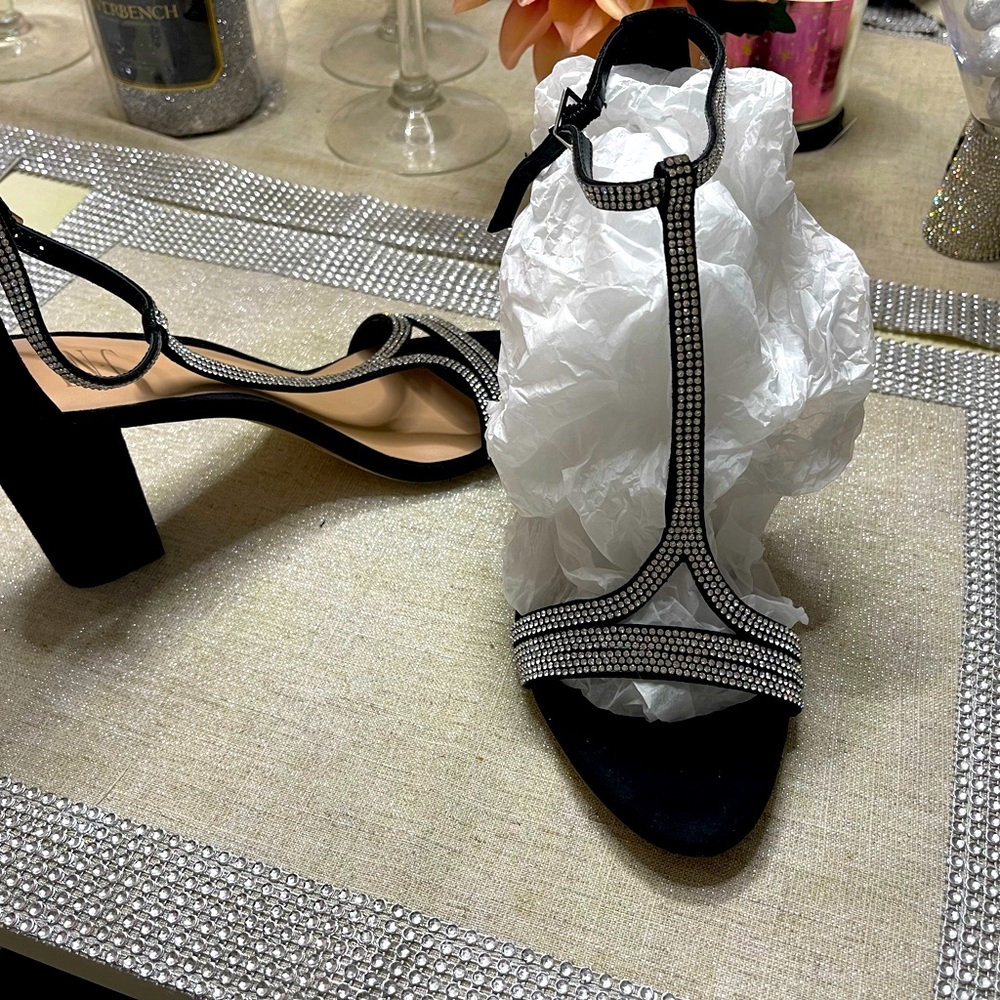 INC black rhinestone size 8 BNIB